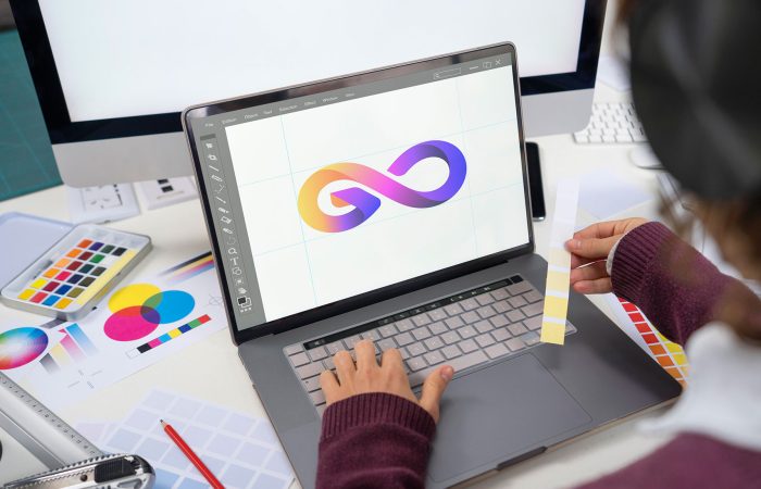 Creative logo designs reuads